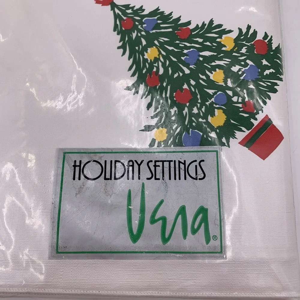NWT‎ VTG Vera Neumann Tablecloth 60X85 Rectangle  Christmas Vinyl NEW DEADSTOCK